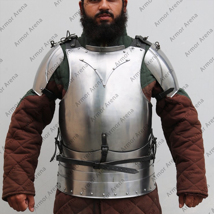 Italian Cuirass with Pauldrons 14th, Early 15th Century