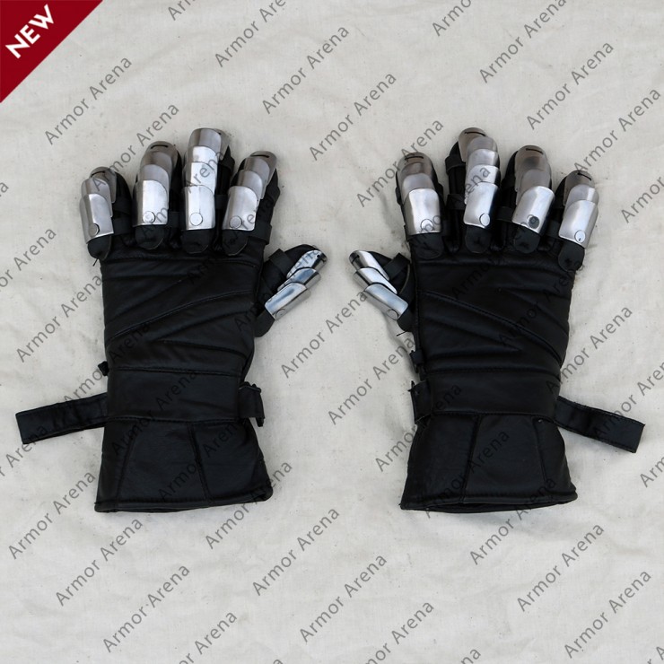 Leather Gloves with Metal Finger