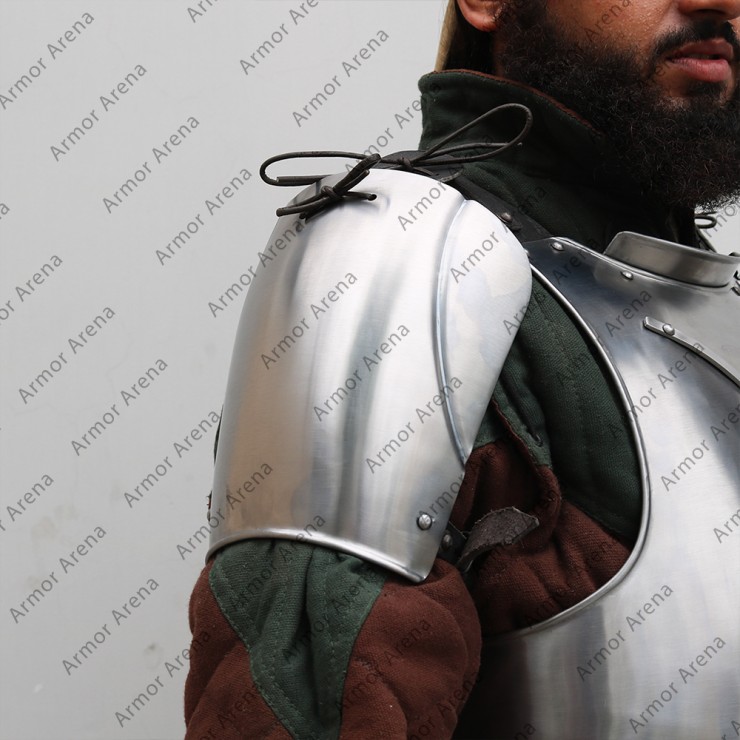 Early 15th Century Pauldron Early 15th Century Pauldron